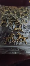20 piezas encantos caballo corriendo 22x15mm tibetano bronce plata Color colgantes joyería antigua hacer manualidades hechas a mano