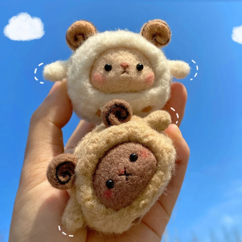 Cute Sheep Cartoon Animal Toy Doll Needle Felting Kit needle felting kit wool felting kit needle felting painting kit DIY kuat Wool Needle Felt Sheep Needlework Kit for DIY Kids Children