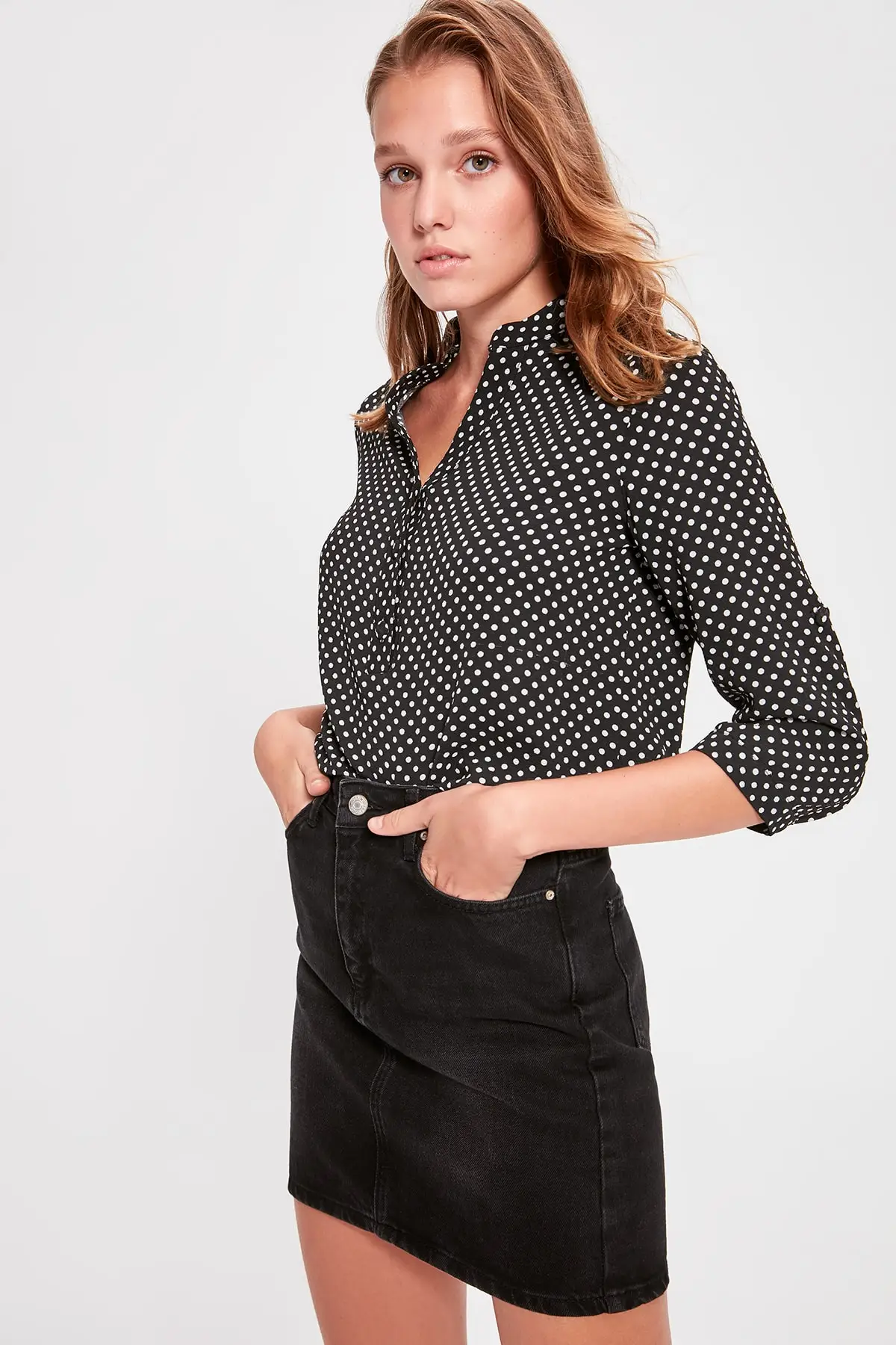 Trendyol черная блузка в горошек TWOAW20BZ0782|Блузки| |
