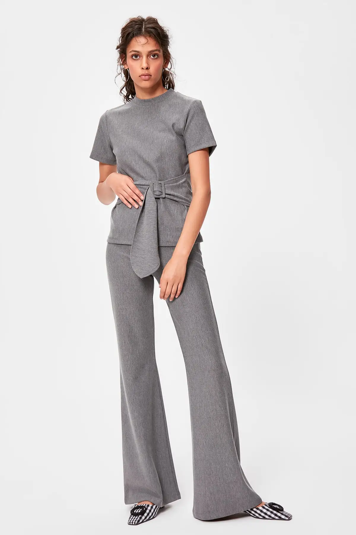 Trendyol Серые трикотажные брюки TWOAW20PL0235