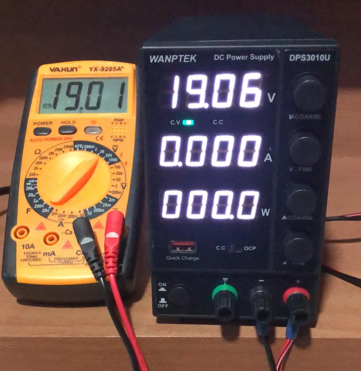 Лабораторный блок питания wanptek tps3010. Блок цифровой импульсный wanptek dps 3010u 30b 10a.