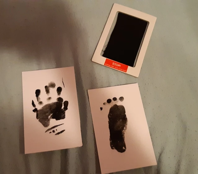 תמונה למזכרת של טביעת כף היד והרגל - קלי קלות - המומלצים