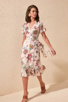 

Trendyol Belted Double Breasted Collar Dress TWOSS20EL1019