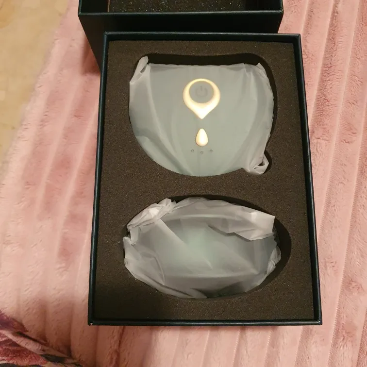 Отзыв о товаре Массажер для шеи OKACHI GLIYA, 2021 г., для массажа лица, разглаживания и удаления морщин, вибрация, холодный и горячий компресс, светодиодная подсветка, EMS терапия от пользователя M***r