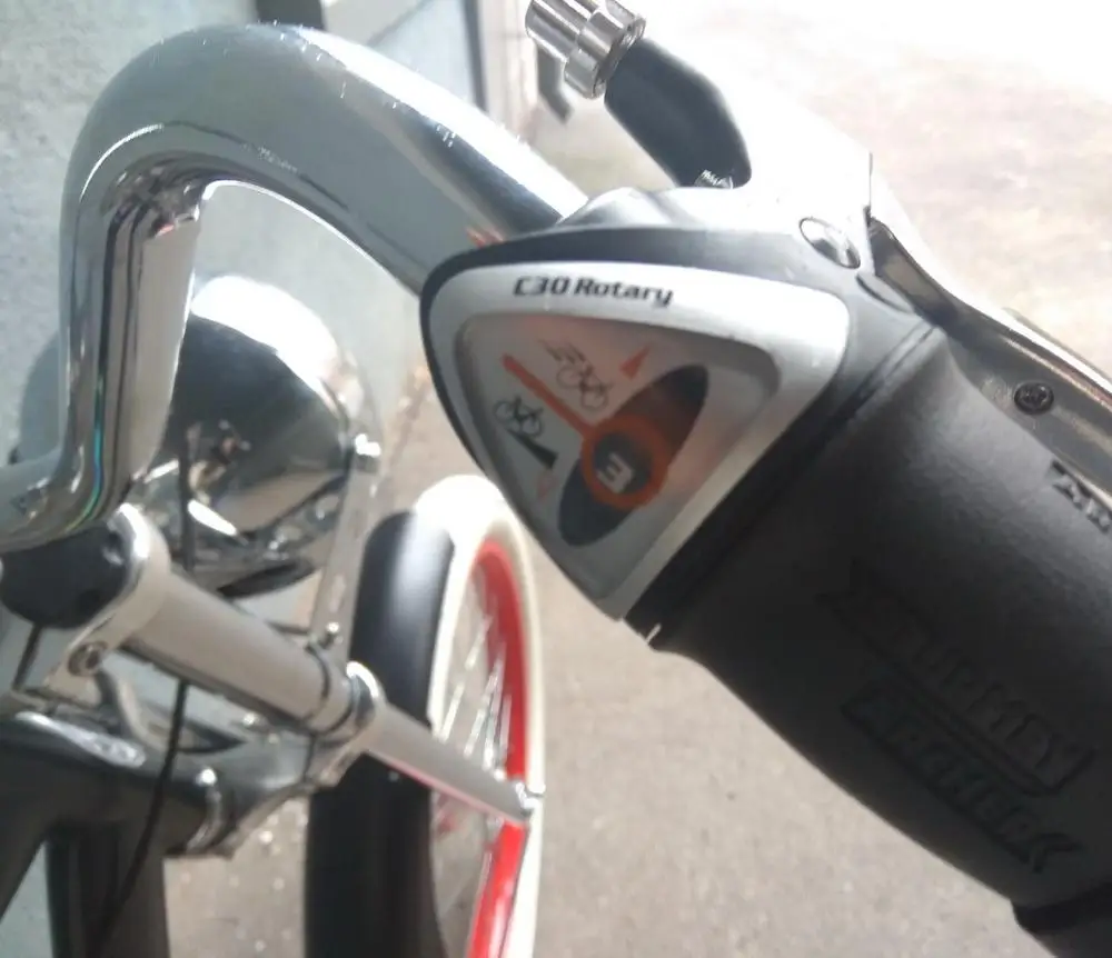 Велочоппер Micargi Bicycles Prado Deluxe 3 speed white wheels