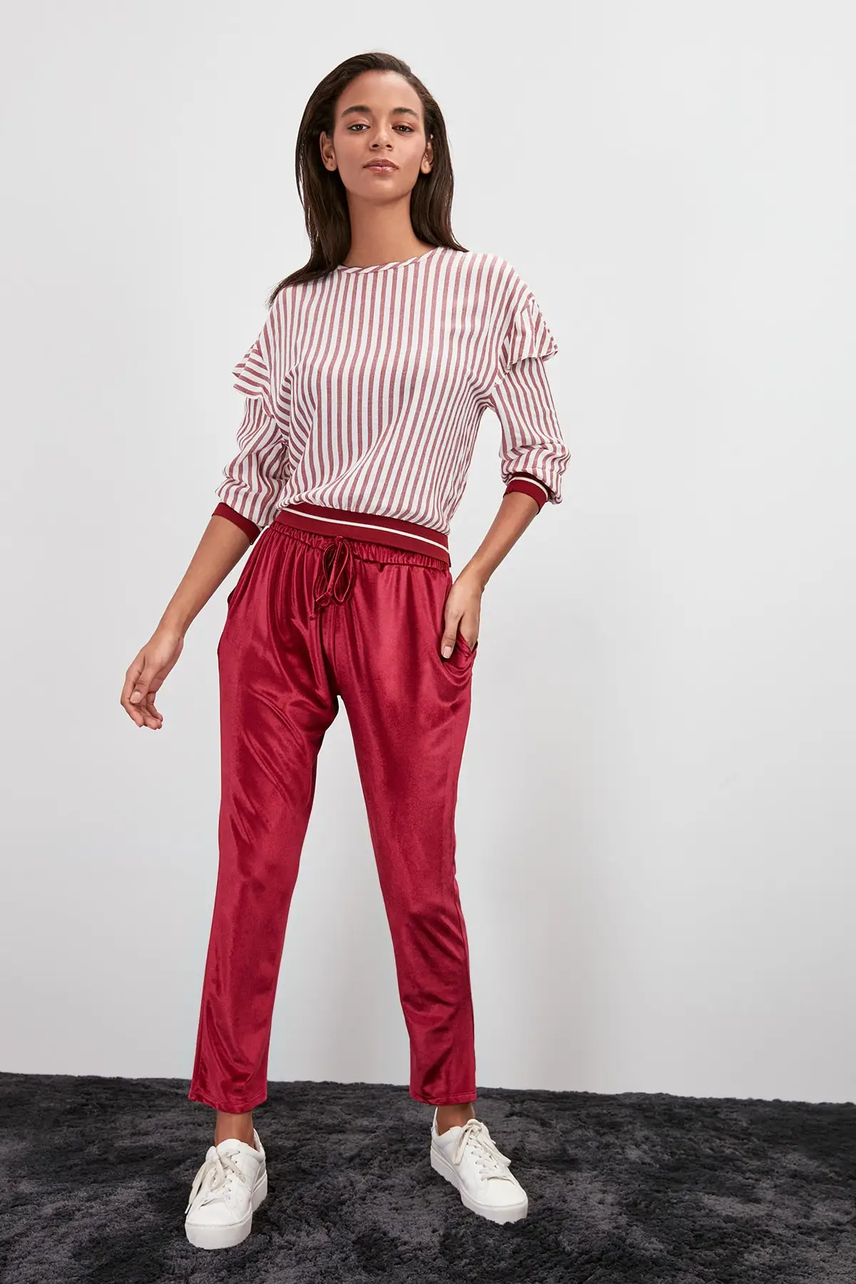 Trendyol бархатные трикотажные брюки TWOAW20PL0529