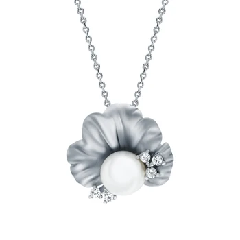 

Silver Pendant with cubic zirconia and pearls imitation sunlight sample 925