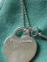 Collar de plata de ley S925 para mujer, colgante de llave plateada en forma de corazón, joyería popular clásica, regalo de vacaciones para pareja, 1:1