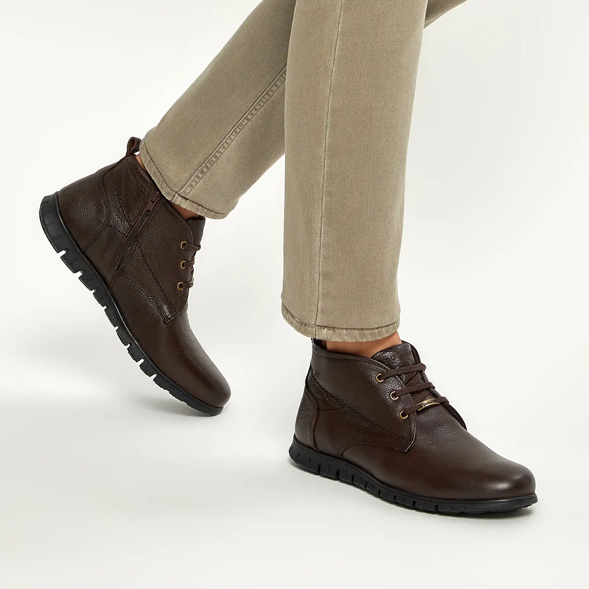 

FLO 221042 Dark Coffee Men Boots by Dockers The Gerle