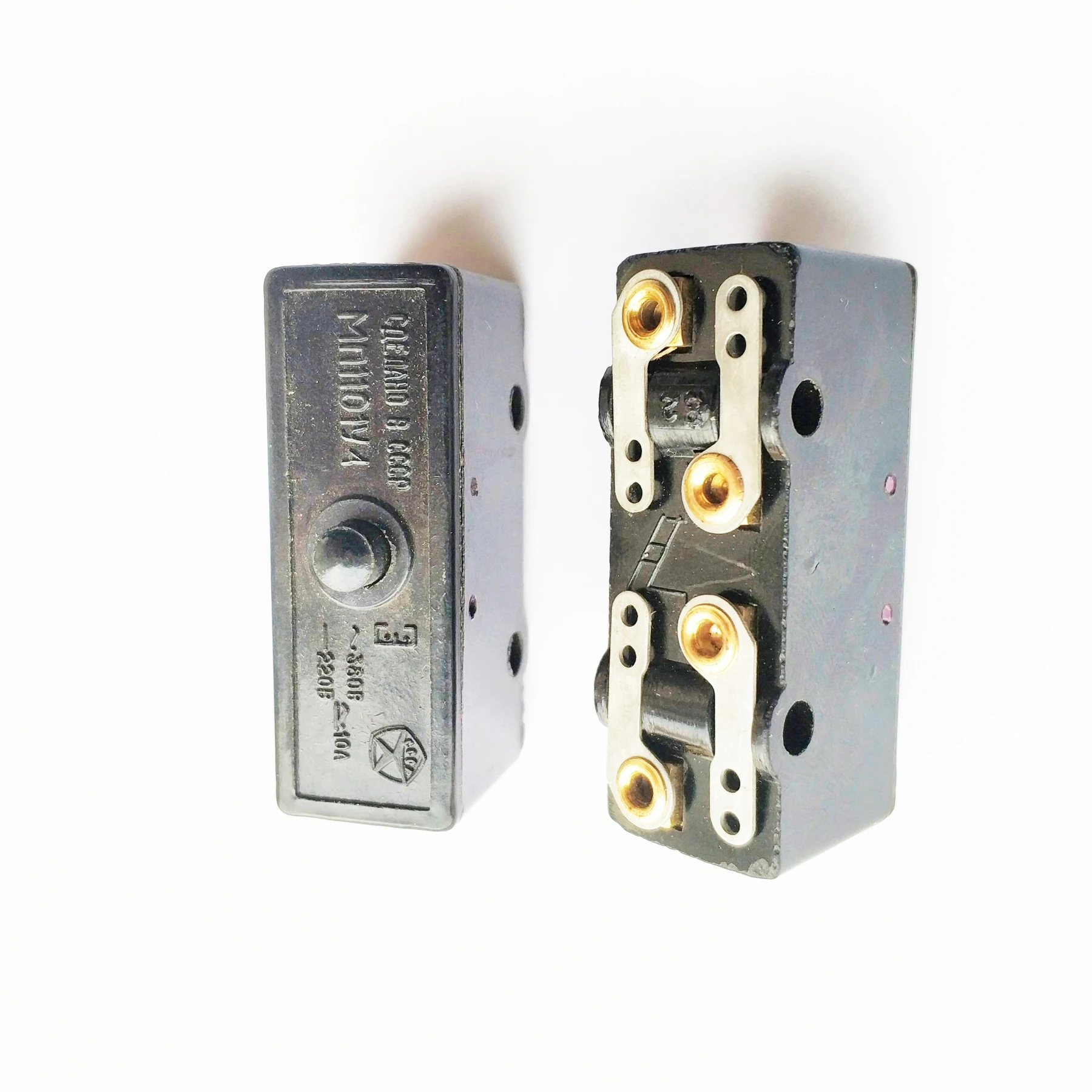Микропереключатель МП1101У4~380В-4А 220В-2,5А