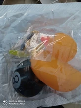 Casco de viento roto de pato amarillo pequeño, accesorios bonitos para coche Interior, Ola de viento rota, adorno de coche de pato, decoración de ciclismo