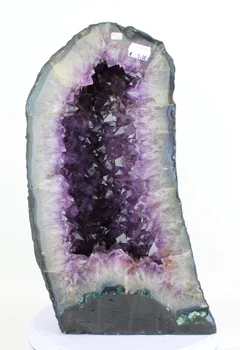 

AMETHYST Geode Cluster - Incredible Natural mineral beauty from Brazil - Extra Qual. - Measure: 12,2 KG - 38 x 21 x 13 CM