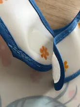 Bebé Baberos para niño impermeable manga larga Mickey Minnie Baberos de niña niños eructo tela de alimentación Babero con bolsillo niño delantal