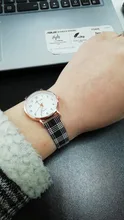 Reloj de pulsera con correa de cuero para mujer, nuevo accesorio informal a la moda, sencillo, caja de Reloj de cuarzo, 2020