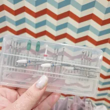 Caja de almacenamiento con ranuras de plástico para limas de uñas, accesorios de manicura con soporte transparente acrílico, 20 unidades