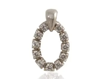 

18 K white gold oval pendant with zirconia
