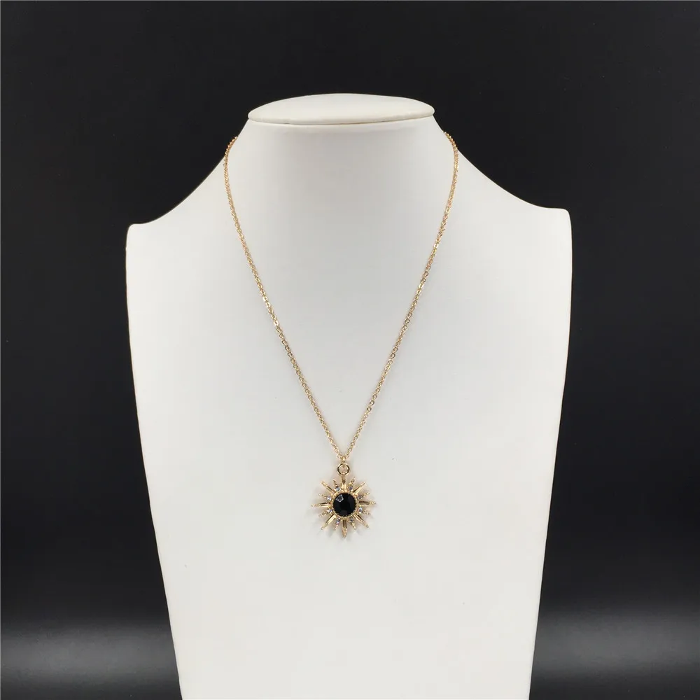 New Design High Quality Necklace Colorful Acrylic Stone Sun Shape Pendant Necklace for Women Modern Female Jewelry