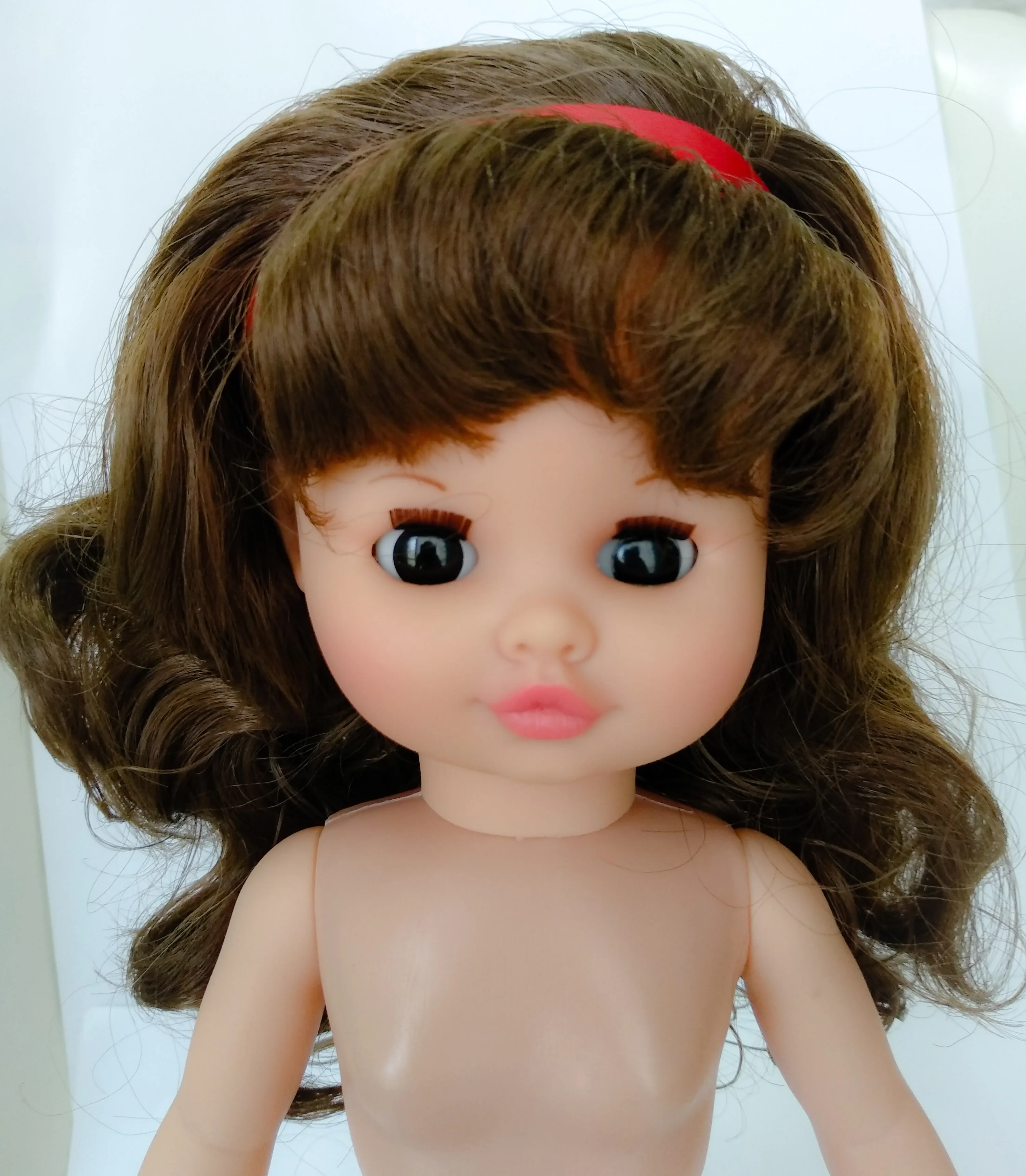 Lovedoll Sintra NUDE 42 см. В комплект входят узоры. Похожая Нанси фамоса. Изготовлено в Испании народными артесаниями