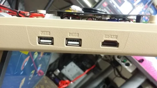 Потолочный монитор для автомобиля с электроприводом 13.3" XM 1360RDUD(Biege)(+ Двухканальные наушники в подарок