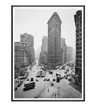 

NEW YORK VINTAGE TABLE FRAMED (V3454)