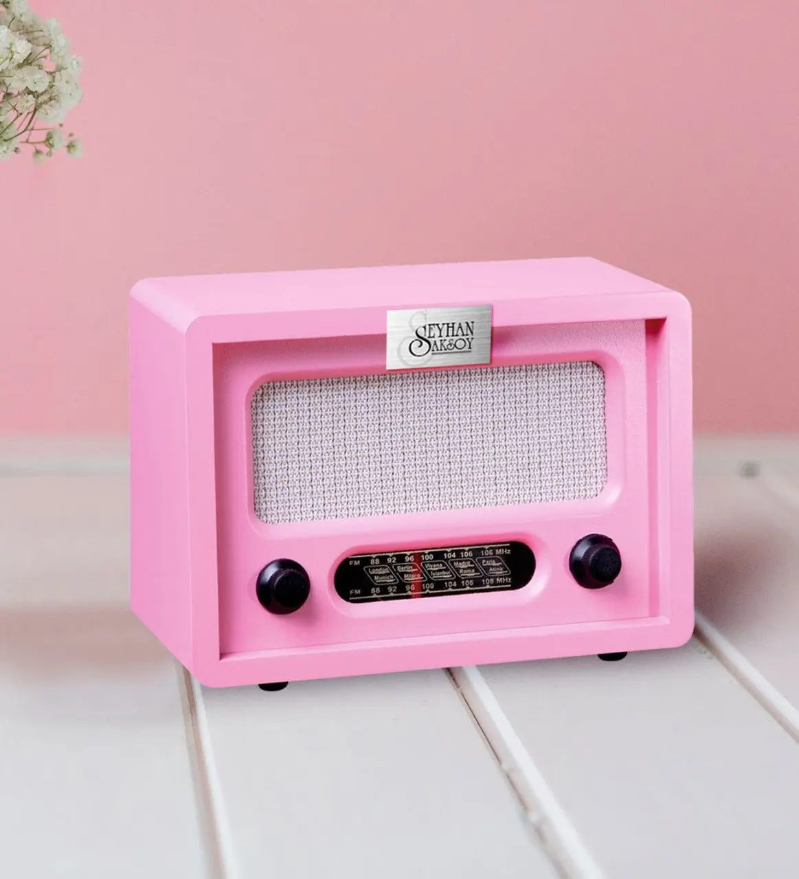 

Personalized Is Pink Nostalgic Retro Mini Wooden Radio