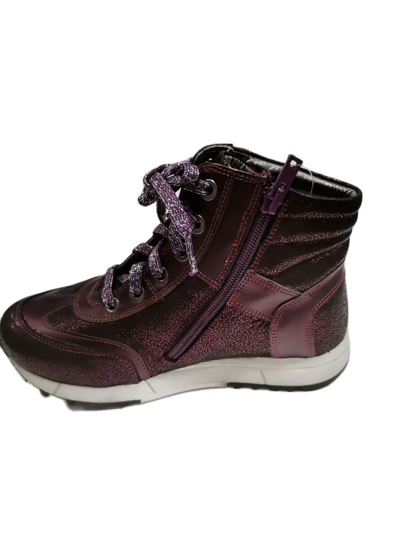 Рисунок 5 - Ботинки  для девочки 