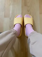 Zapatillas de plataforma gruesa para mujer, sandalias deslizantes de suela blanda Eva, zapatos antideslizantes de verano para el baño y el interior