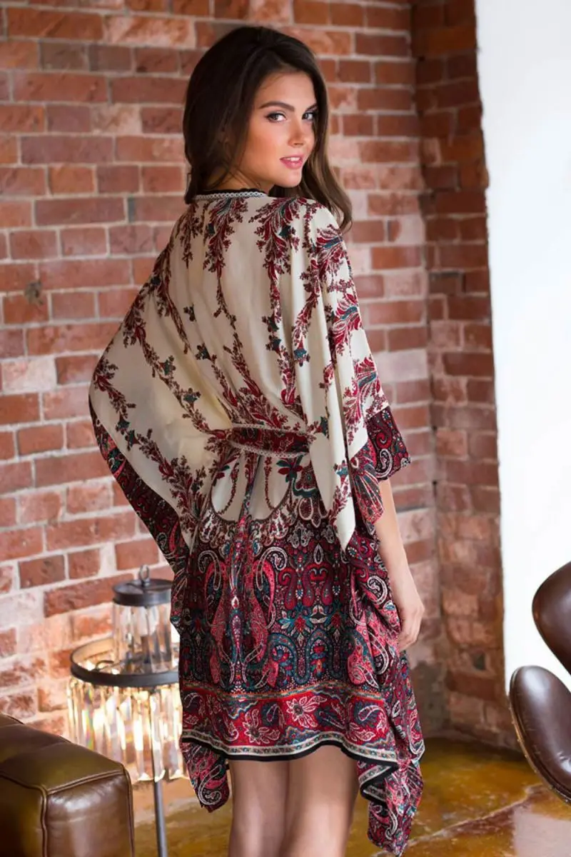Shakira dressing gown with fantasy 