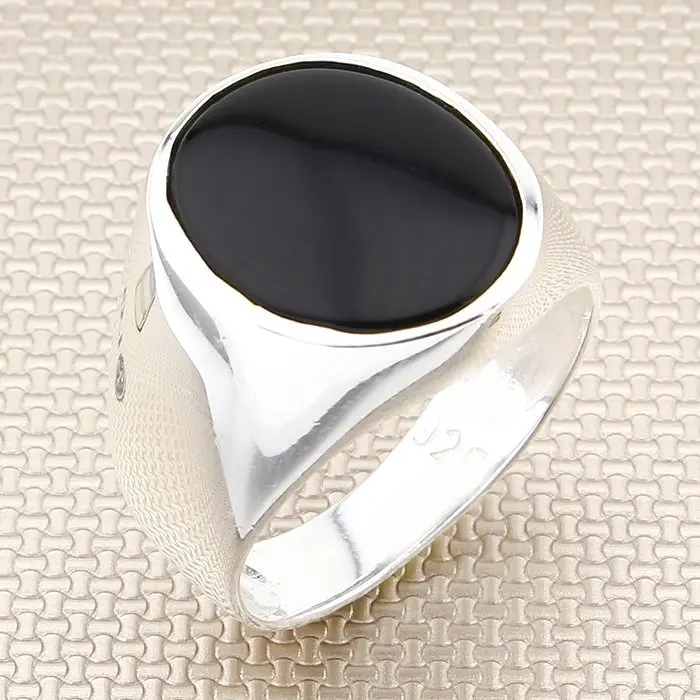 

Plain Oval Black Onyx Stone Men Ring With Symmetrical Motif Solid 925 Sterling Silver Accessories Long Lasting Luxury Quality