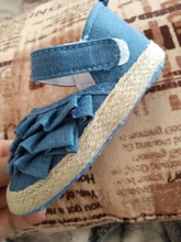 Zapatos de verano para recién nacidos, suela suave, antideslizante, liso con volantes, primeros pasos, 2019