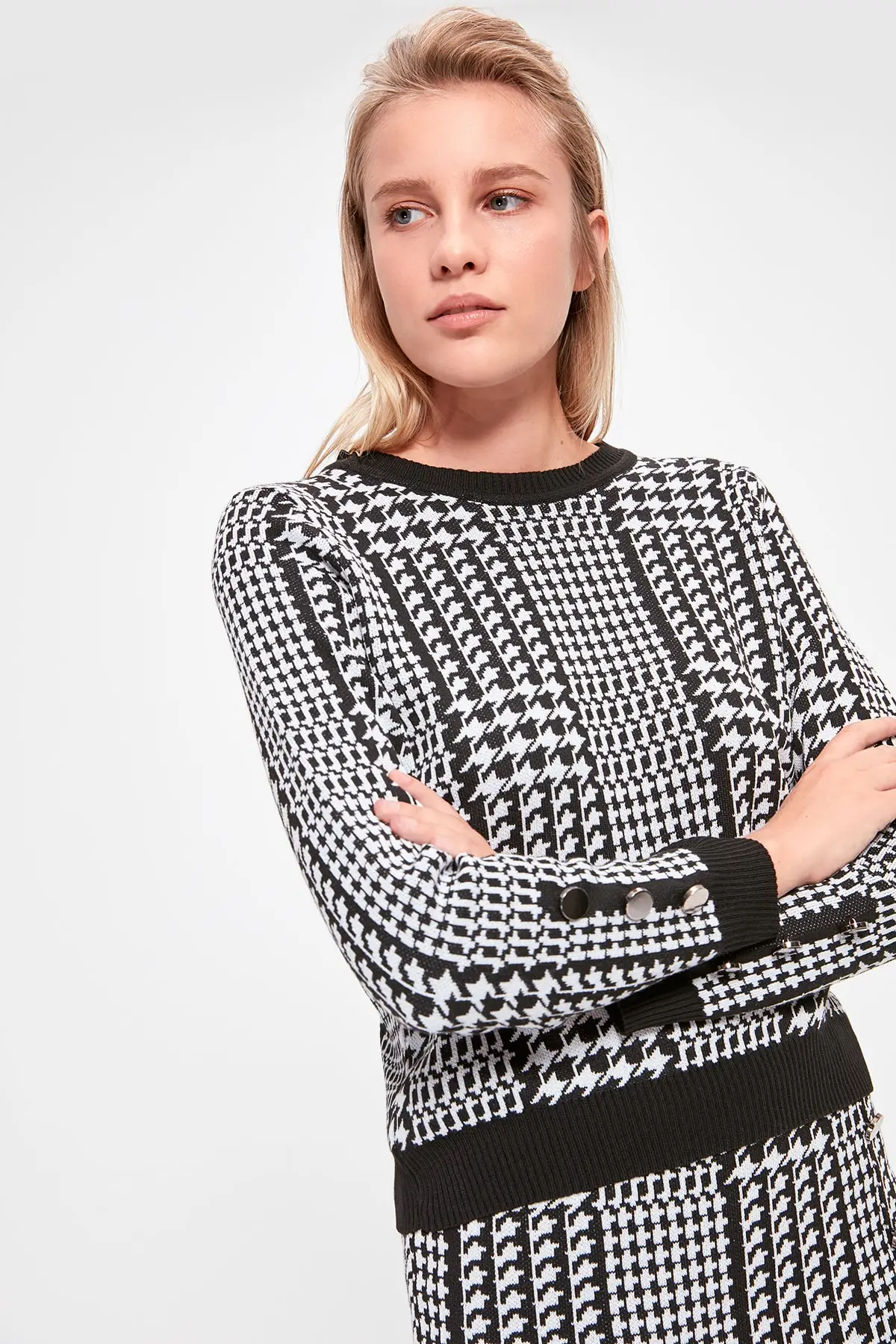 Trendyol Knitwear Sweater TWOAW20KZ0416 |