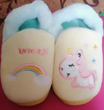 Zapatillas de unicornio para niños pequeños, zapatos de Interior para bebé, chanclas de algodón, pantuflas cálidas para casa de invierno