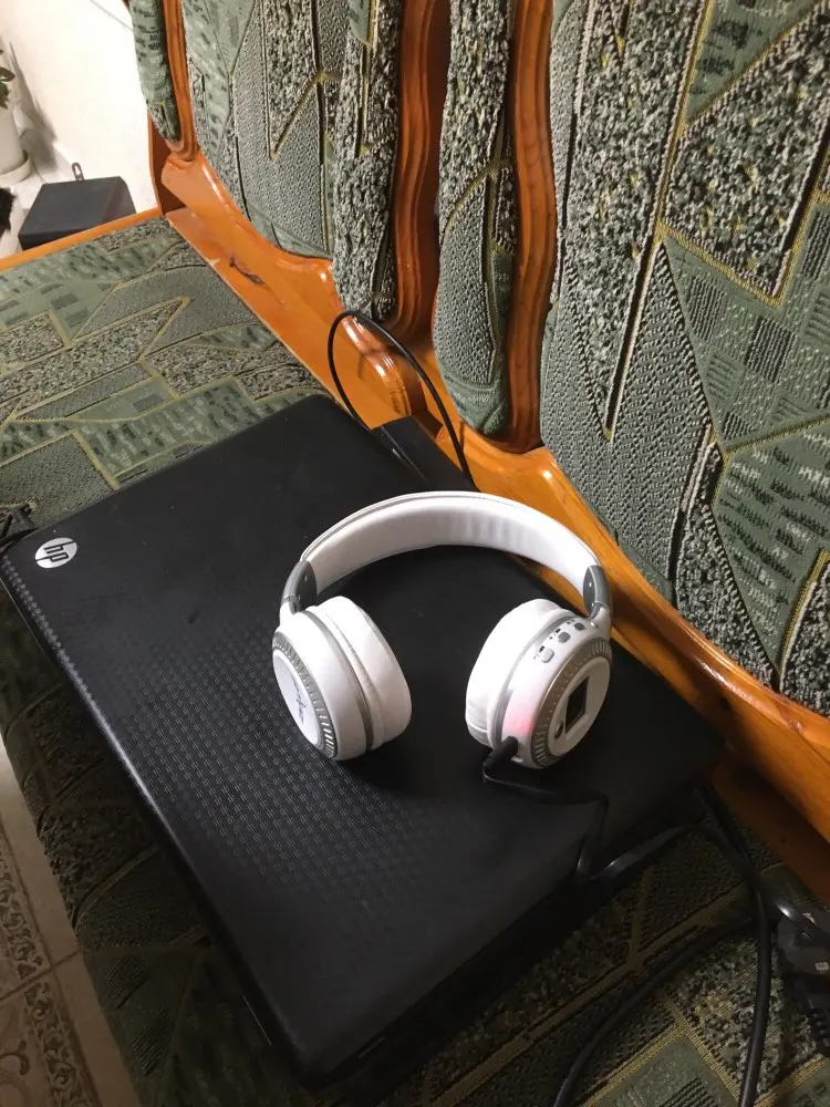 Отзыв о товаре Наушники ZEALOT B19 с ЖК-дисплеем, Hi-Fi стерео наушники, Bluetooth беспроводная гарнитура с микрофоном, FM-радио, слот для карт памяти TF от пользователя V***v