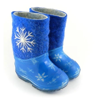 

Men's felt boots multi-color.