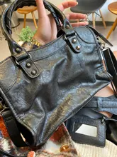 Bolso europeo de cuero PU para motocicleta para mujer, bandoleras cruzadas con remaches y borlas