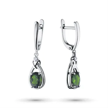 

Earrings in white gold with a diamond and хромдиопсидом жд09с121807х