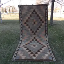 Винтажный ковер из окрашенной шерсти ручной работы с приглушенными оранжевыми цветами