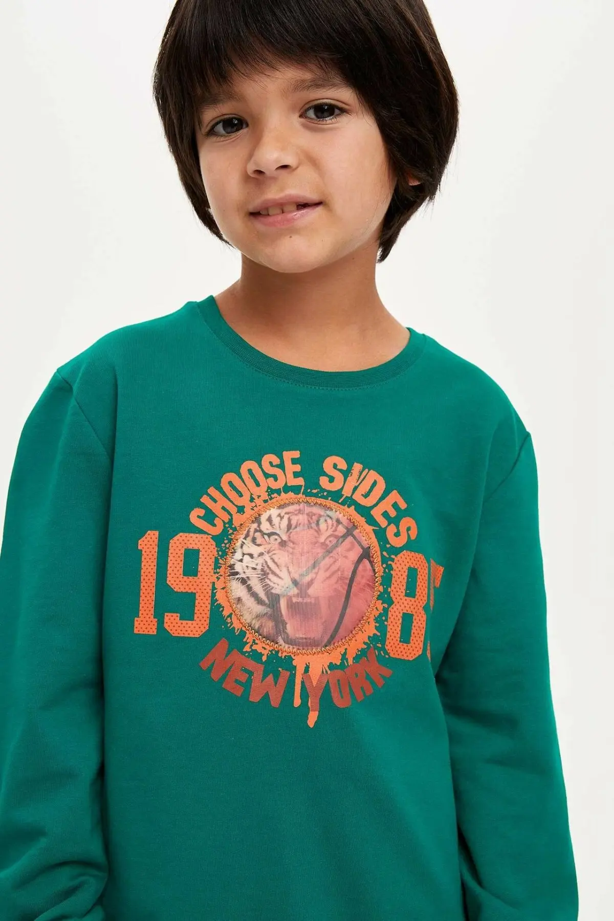 

DeFacto Boy Fashion Letter Pattern Ball Casual Loose Crewneck Pullovers Boy Pullovers Autumn New - M4626A619WN