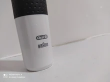 Oral B Vitality D100 CrossAction, Cepillos de dientes Eléctricos Recargables Blanco/Negro, limpieza 2D, cabezal oscila y rota