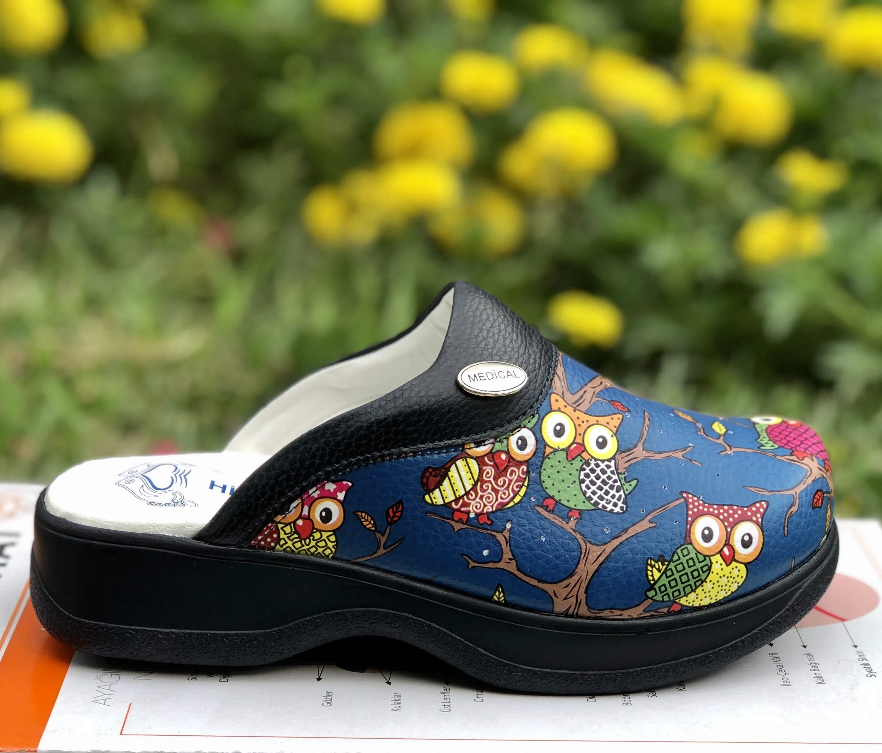 

Orthopedic Sabo Slippers Doctor Nurse Hospital Cook Slippers Medical Slippers Heel Spur Reinforced Flat Sole Embossed Slippers