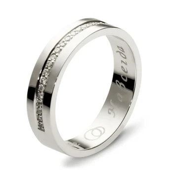 

Esthete ring with 30 white gold diamonds