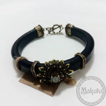 

Bracelet regaliz with Swarovski