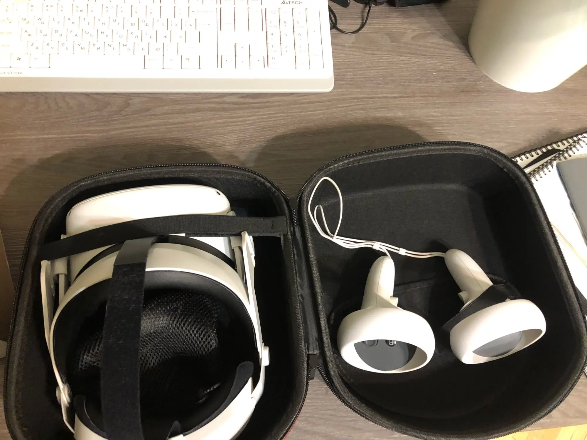 Oculus quest 2 аксессуары. Oculus quest контроллеры. Очки oculus rift cv1. Кия окулус. Oculus quest 2 strap.