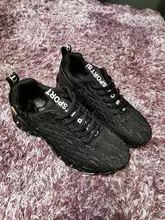 Zapatillas De deporte informales para Hombre, sandalias ligeras transpirables a la moda, Zapatos De malla, zapatilla De playa al aire libre