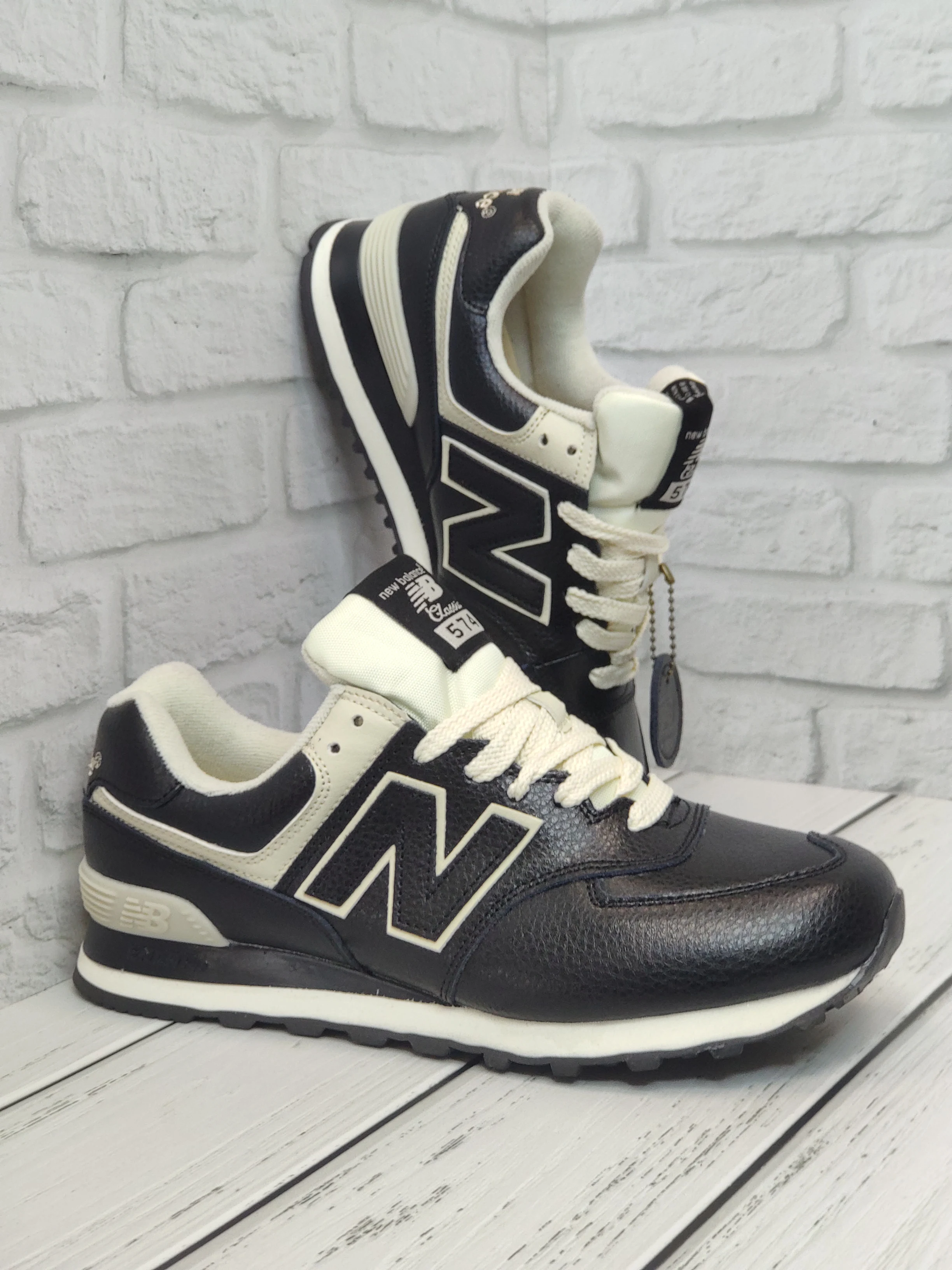 Кроссовки кожаные New Balance 574 | Обувь