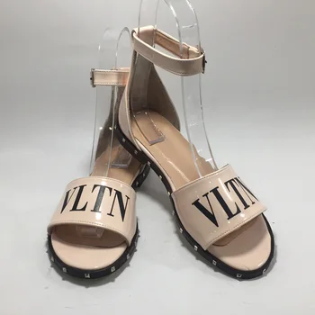 

Women Famous Brand Powder Flat Sandals Spring Summer Fashion Lightweight Comfortable Design Genuine Leather Valentin Beach Shoes