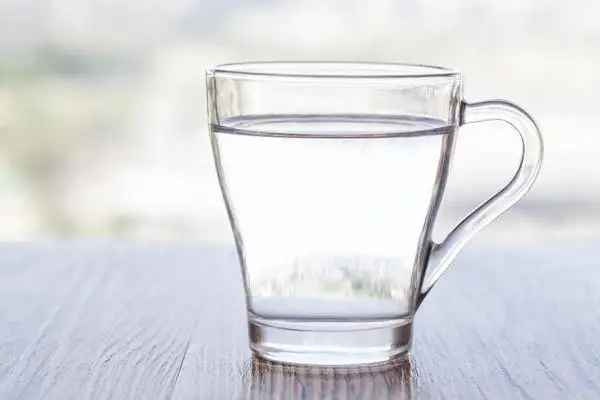 水并不是喝愈多愈好！夏季要想健康养生，饮水请保证五个“不”