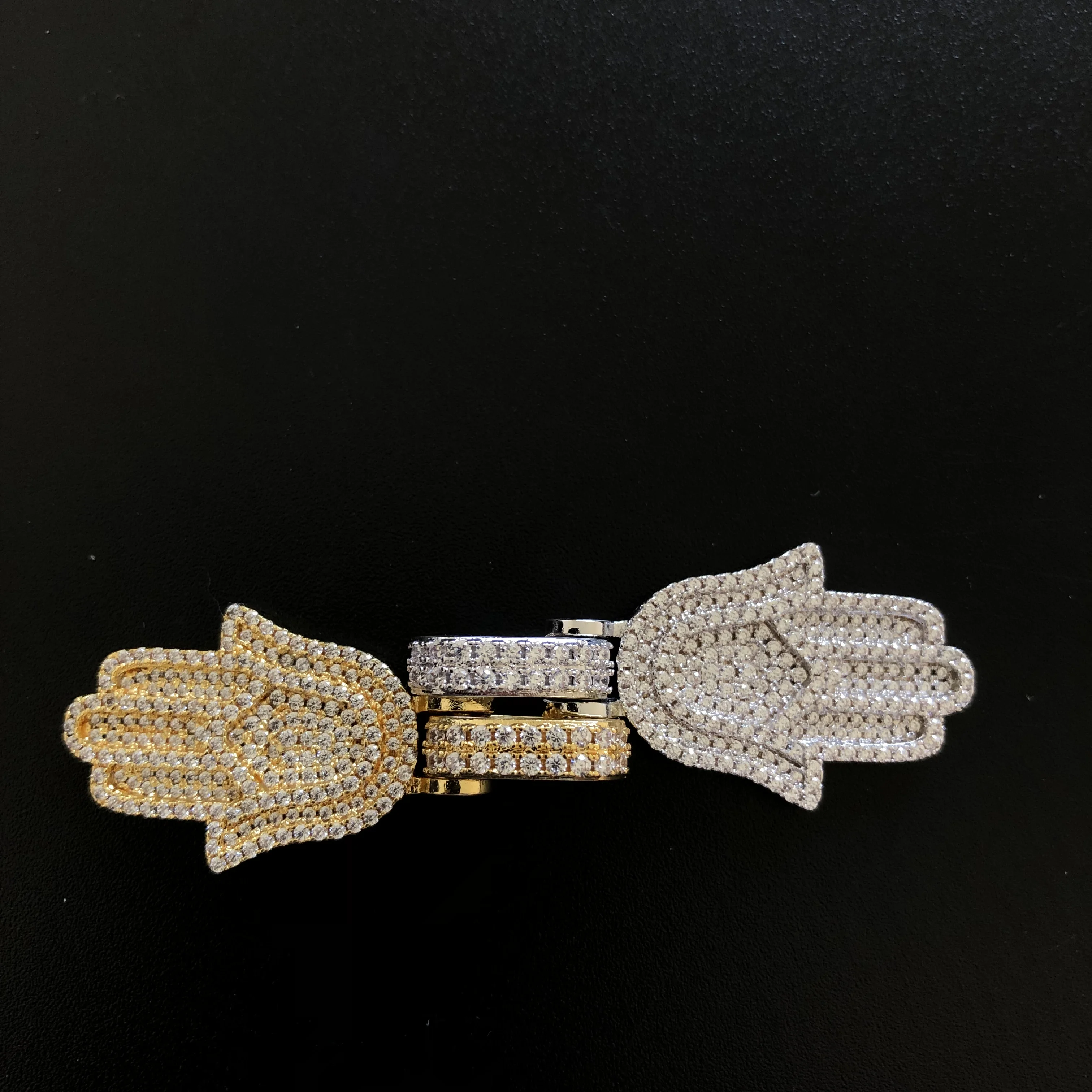 

New micro Pave CZ American hand-held hip-hop jewelry