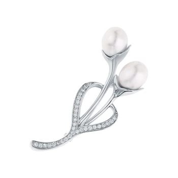 

Silver brooch with cubic zirconia and pearls sunlight sample 925