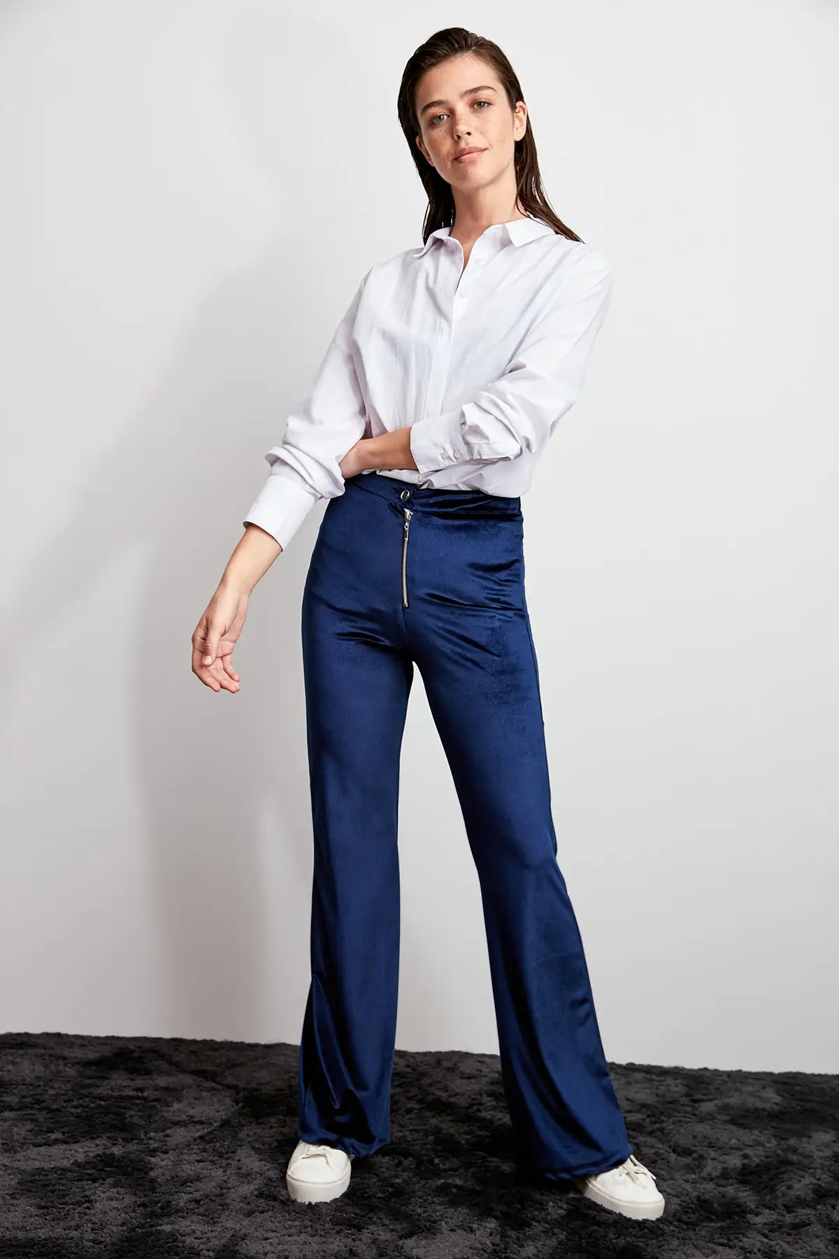 Trendyol бархатные трикотажные брюки TWOAW20PL0474